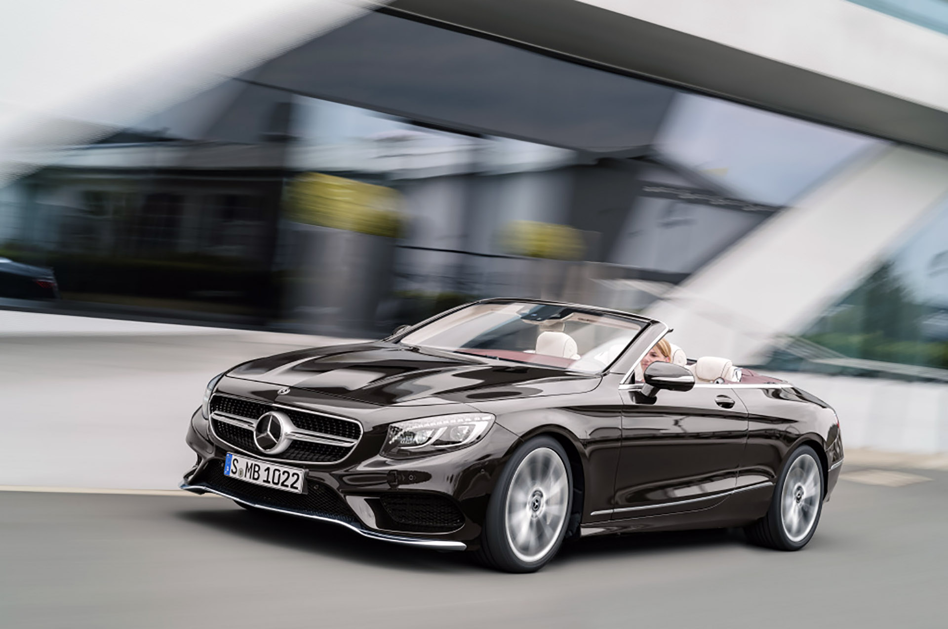 Mercedes-Benz - rekord październikowej sprzedaży