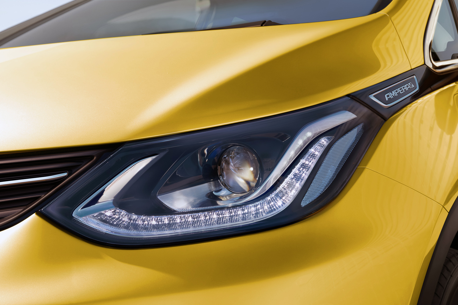 Zasięg ponad 400 kilometrów: nowy Opel Ampera-e