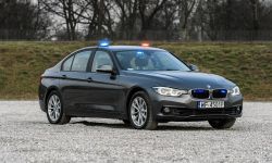 BMW 330i xDrive w słubie policji