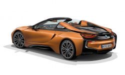 P90306437_highRes_bmw-i8-roadster-with.jpg