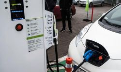 W Toruniu można już ładować auta elektryczne
