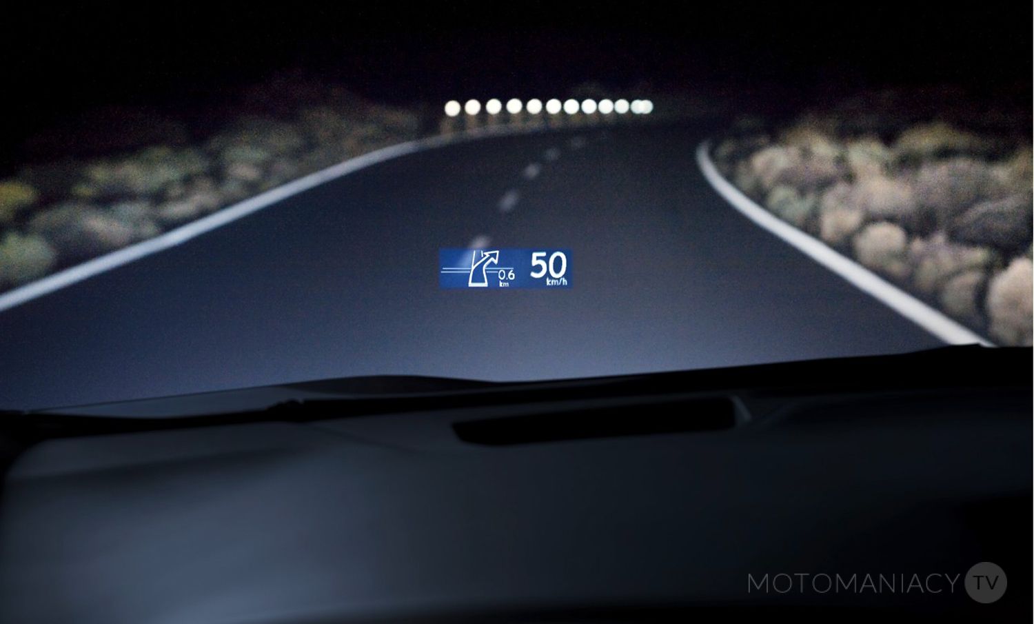 Скорость на стекле автомобиля. Проекционный дисплей rx350. Цветной проекционный дисплей (HUD) Lexus nx250. Тойота Приус проекционный дисплей.