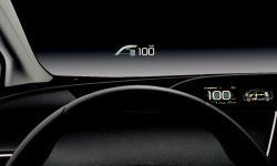 Toyota ulepsza wyświetlacz projekcyjny HUD