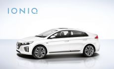 Hyundai IONIQ with Logo  (3).jpg