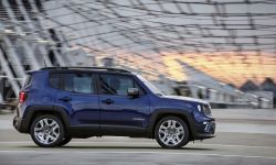 180620_Jeep_New-Renegade-MY19-Limited_08.jpg