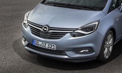 Opel-Zafira-302059.jpg