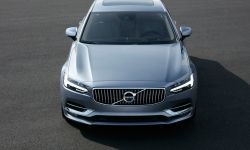 170100_high_front_volvo_s90_mussel_blue-1250x833.jpg