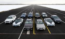 BMW Group oferuje 11 modeli aut elektrycznych i hybryd plug-in