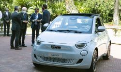 Nowy Fiat 500 debiutuje na Kwirynale i w Palazzo Chigi
