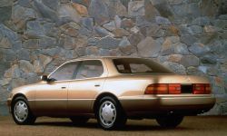 30 lat Lexusa LS – nieustanny pościg za doskonałością