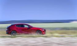 Mazda CX-30 – początek sprzedaży, ceny i osiągi