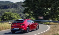 Mazda3-Skyactiv-X_Action_20.jpg