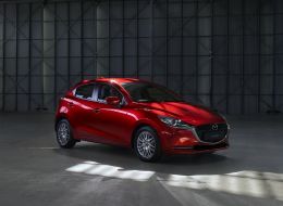 2019_Mazda2_1.jpg