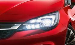 Opel-Astra-IntelliLux-LED-matrix-light-297417.jpg