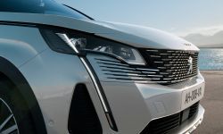 Nowy SUV PEUGEOT 3008 - BRIGHTER
