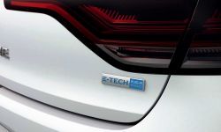 Renault - nowe Megane i Megane E-Tech Plug-In