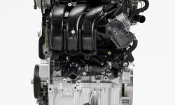New_Toyota_Yaris_Toyota_Parts_Vil_Engine2_300dpi_4.jpg