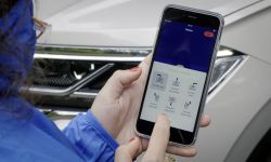 Auto sterowane smartfonem: Touareg zaparkuje zdalnie