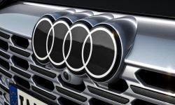 Nowe Audi Q8 e-tron: udoskonalona wydajność  i zasięg, wyrafinowany design