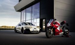 Podwójna dawka adrenaliny: Prototyp Audi e-tron GT i Ducati Panigale V4 R