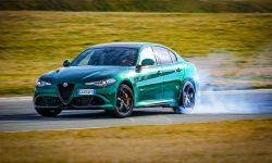 Alfa Romeo Giulia Quadrifoglio - „Best Performance Car for Thrills”