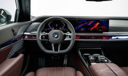 P90458213_highRes_the-new-bmw-760i-xdr.jpg