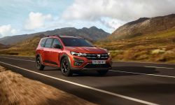 3- 2022 - all-new dacia jogger extreme terracotta brown.jpeg