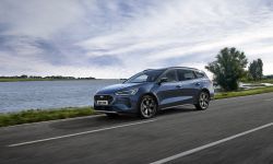 2021_FORD_FOCUS_ACTIVE_OUTDOOR_03.jpg