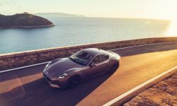 Maserati oddaje hołd jednostkom V8