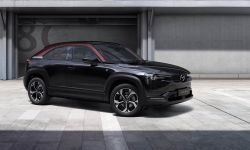 Mazda prezentuje w Europie MX-30 e-Skyactiv R-EV