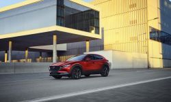 Mazda wprowadza CX-30 na rok modelowy 2024