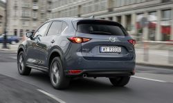 Mazda CX-5- najwyższa ocena w teście uderzenia bocznego IIHS