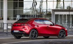 2021-Mazda3-Soul-Red-Crystal,-Static-07.jpg