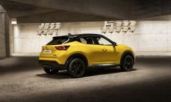 JUKE MC 2024 - Exterior _ iconic yellow body color - N-Sport - side static view.jpg