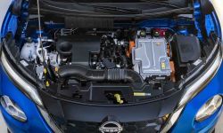 Nissan_Juke_Hybrid_Blue_engine 1 .JPG-source.jpg