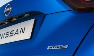 Nissan_Juke_Hybrid_Blue_detail 05.JPG-source.jpg