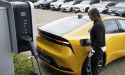 Toyota Prius Plug-in Hybrid zwycięzcą rankingu Greener Cars 2024