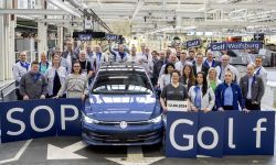 Volkswagen rozpoczął seryjną produkcję nowego Golfa w fabryce w Wolfsburgu