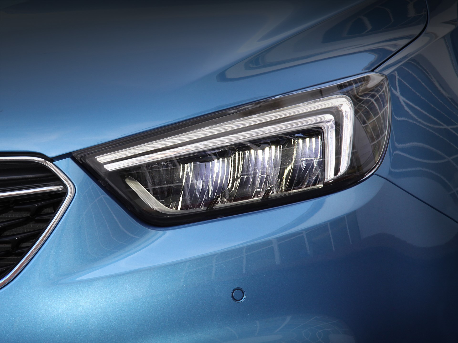 Opel zastosował w modelach Mokka i Zafira oświetlenie typu LED