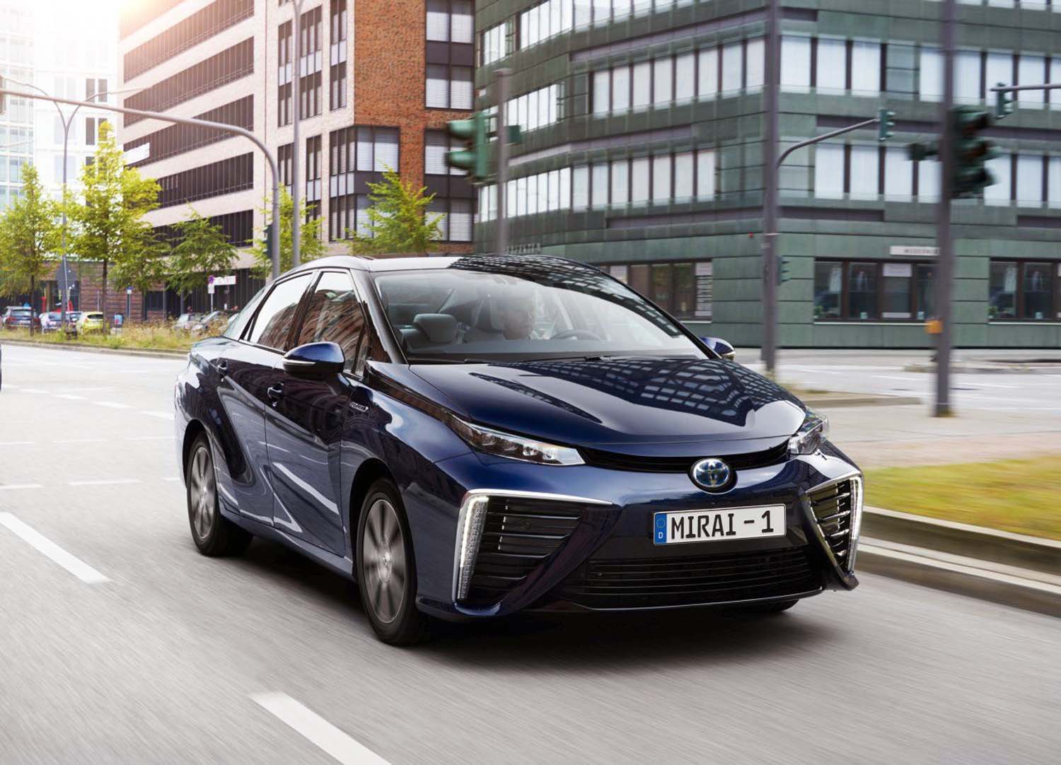 Toyota Mirai ekologiczną technologią roku