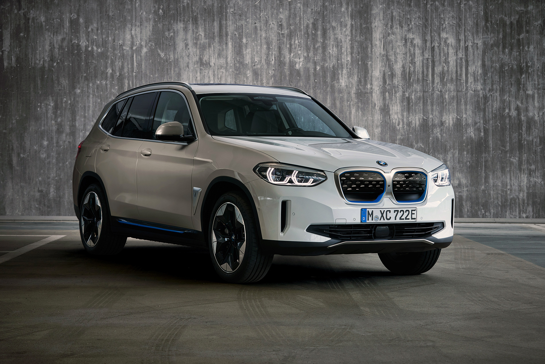 Start przedsprzedaży BMW iX3 w Polsce
