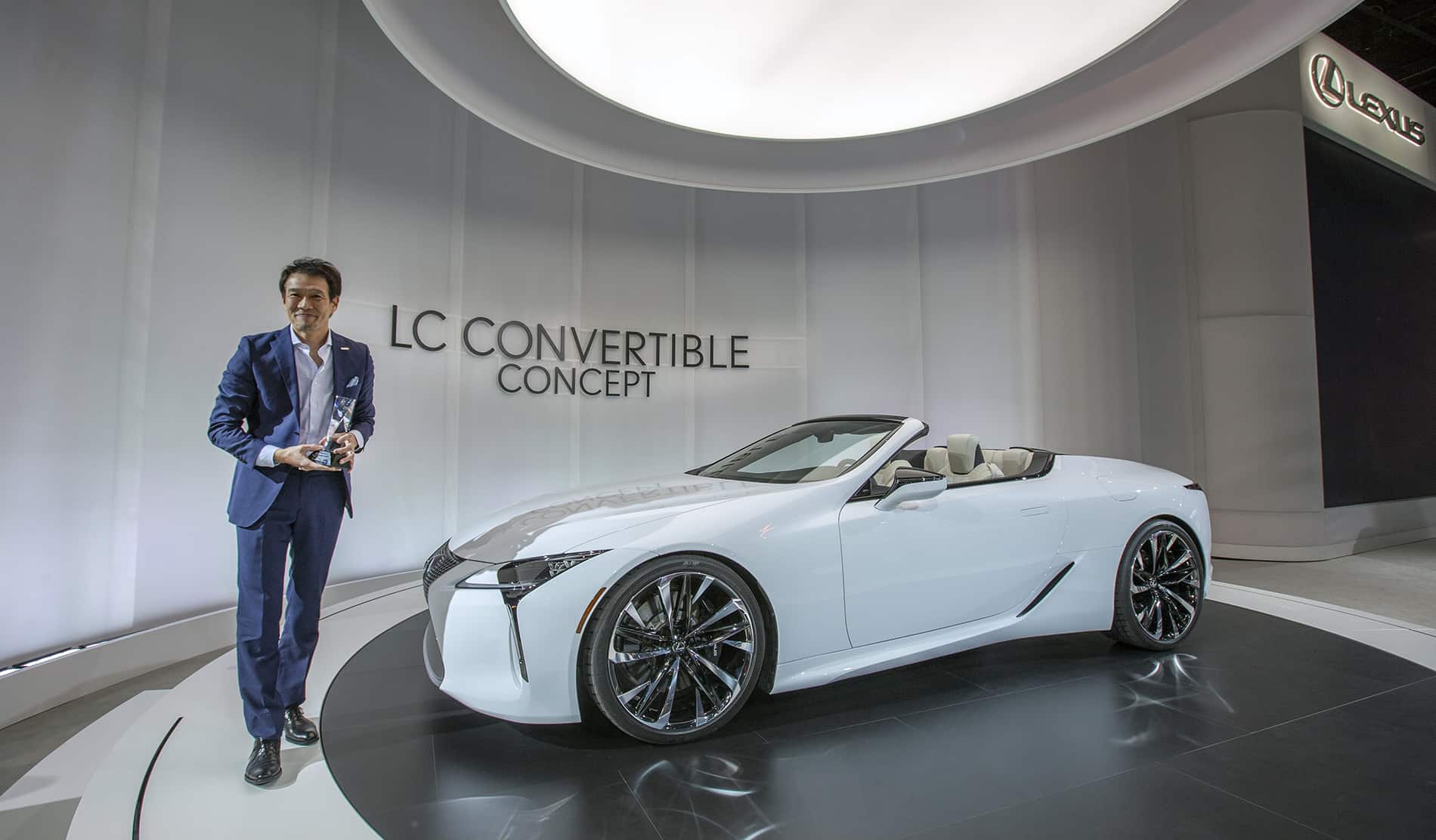 Lexus LC Convertible Concept z nagrodą Eyeson Design w Detroit