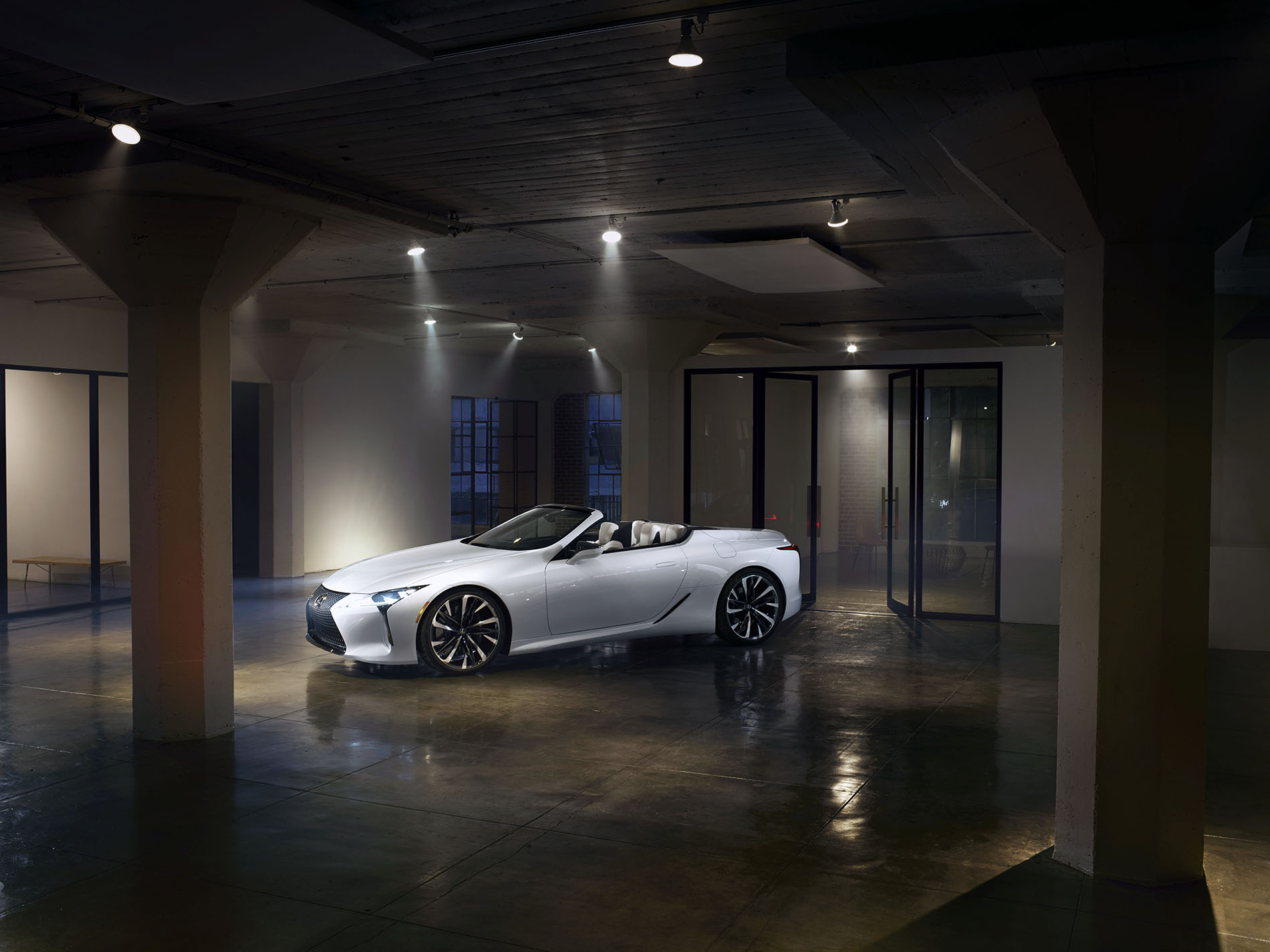 Lexus powraca na Design Miami/jako oficjalny partner motoryzacyjny i wystawca