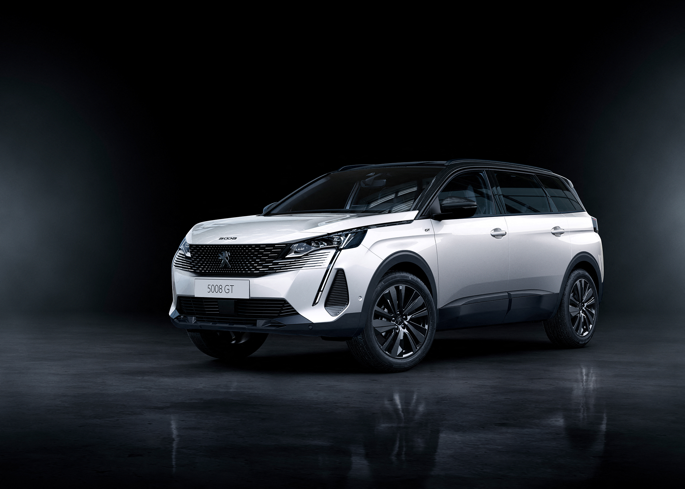 Nowy SUV PEUGEOT 5008 - Designed to go Beyond Yourself