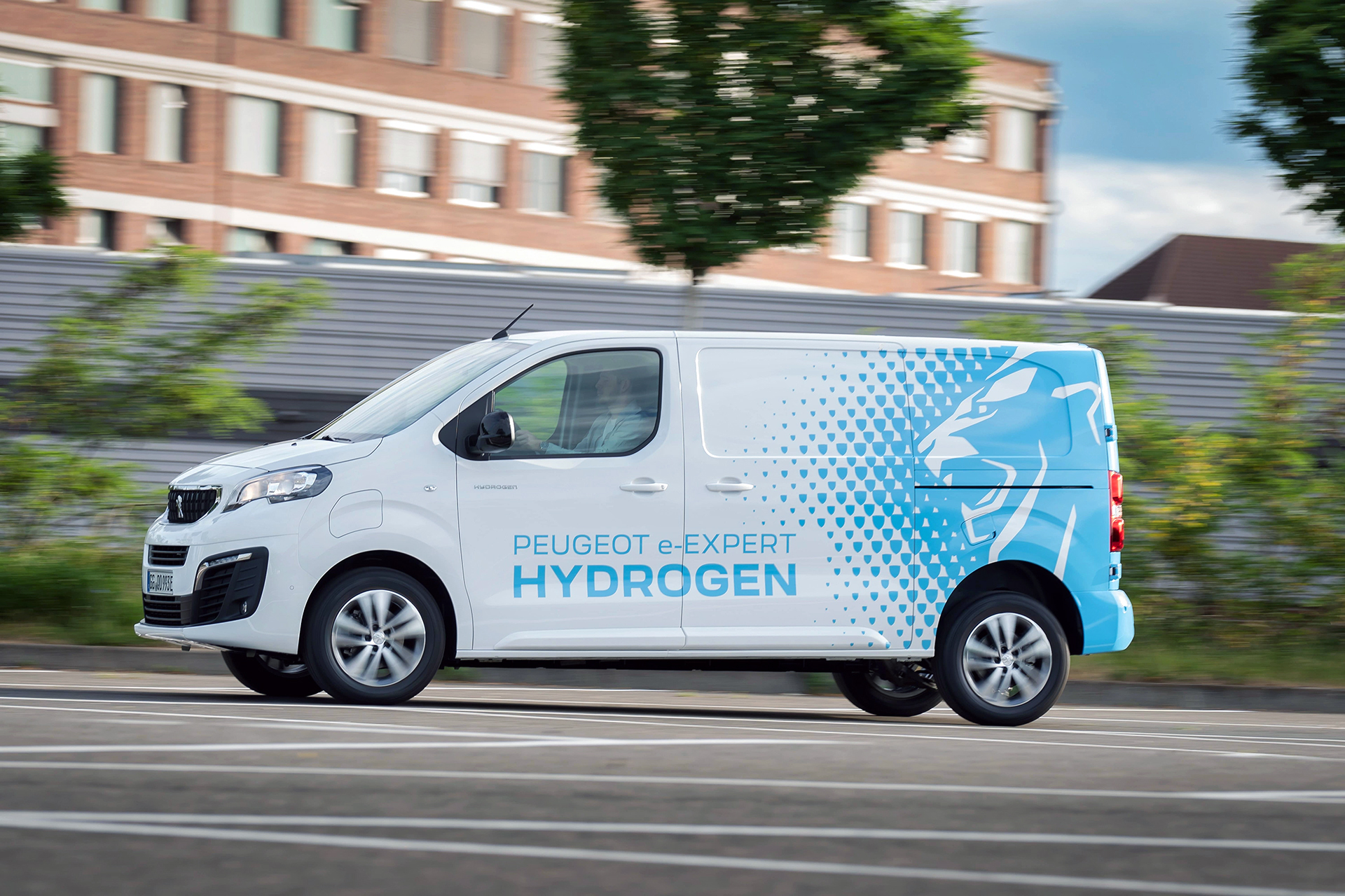 Nowy Peugeot E-expert hydrogen - bez kompromisów